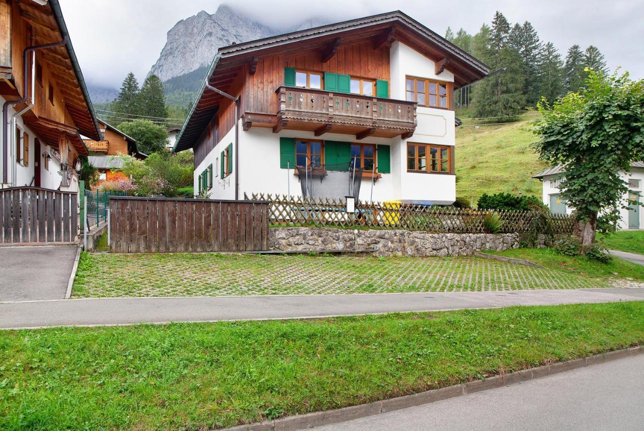 Ferienwohnung Zugspitznest Грайнау Экстерьер фото